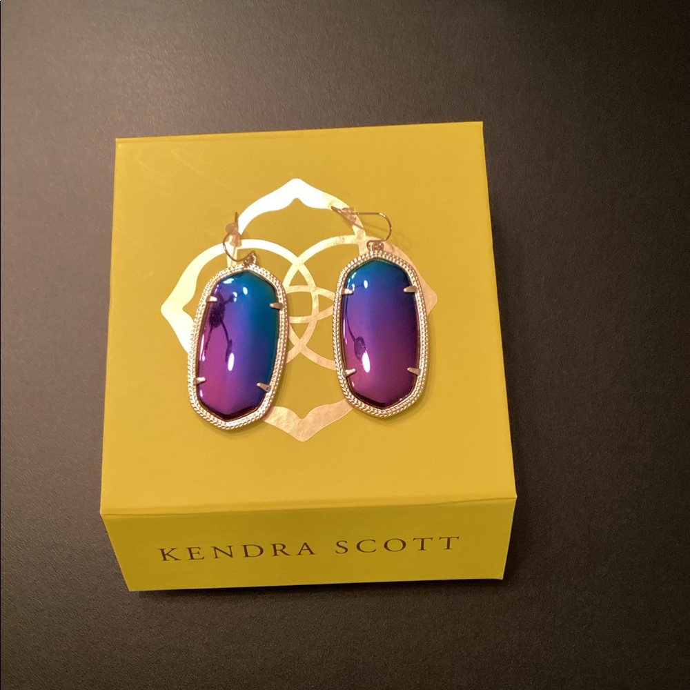 Kendra Scott Danielle Earrings
